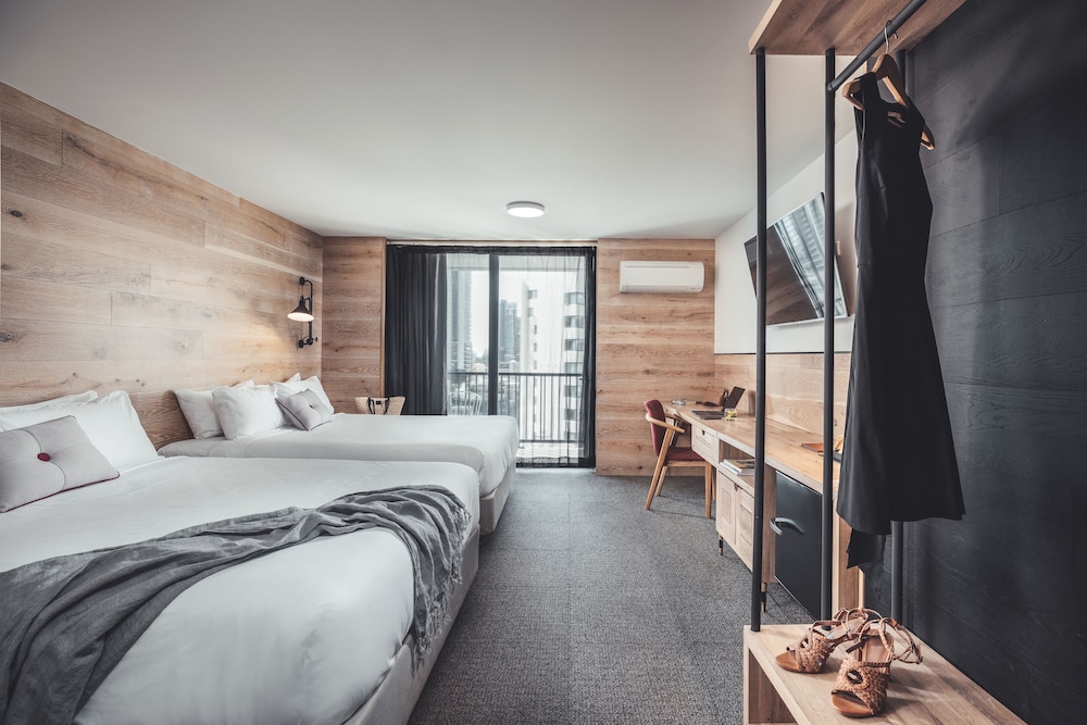 SUPERIOR, TWIN BEDS