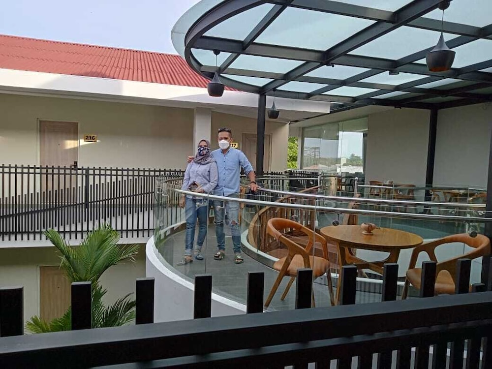 Grand Samota Hotel 2/15