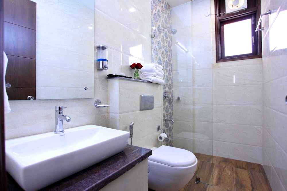 Nirvana Suites 47/50