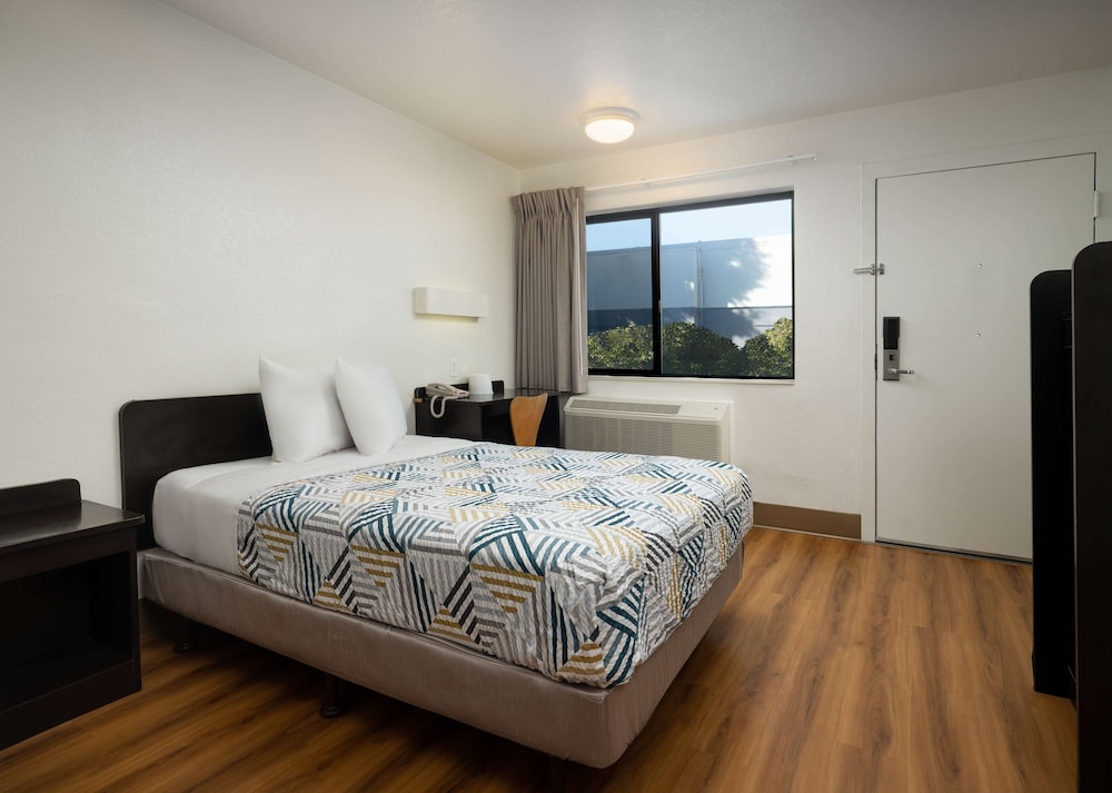 Motel6 Goleta, CA - Santa Barbara 29/57
