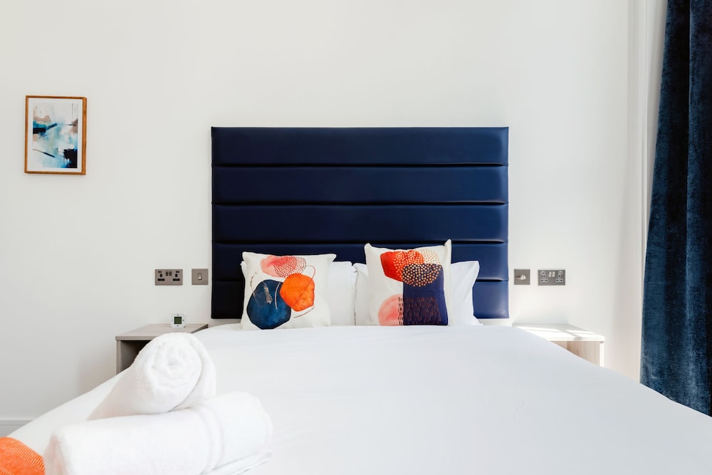 Standard, Double Bed