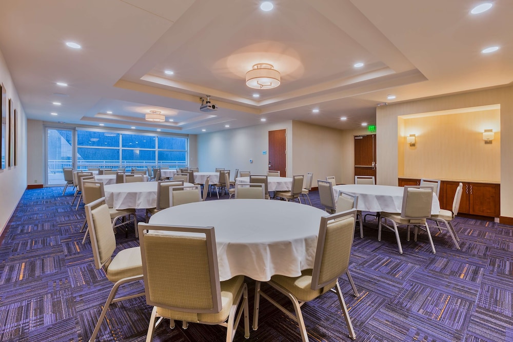Hampton Inn And Suites Owensboro Downtown Waterfront 41/43
