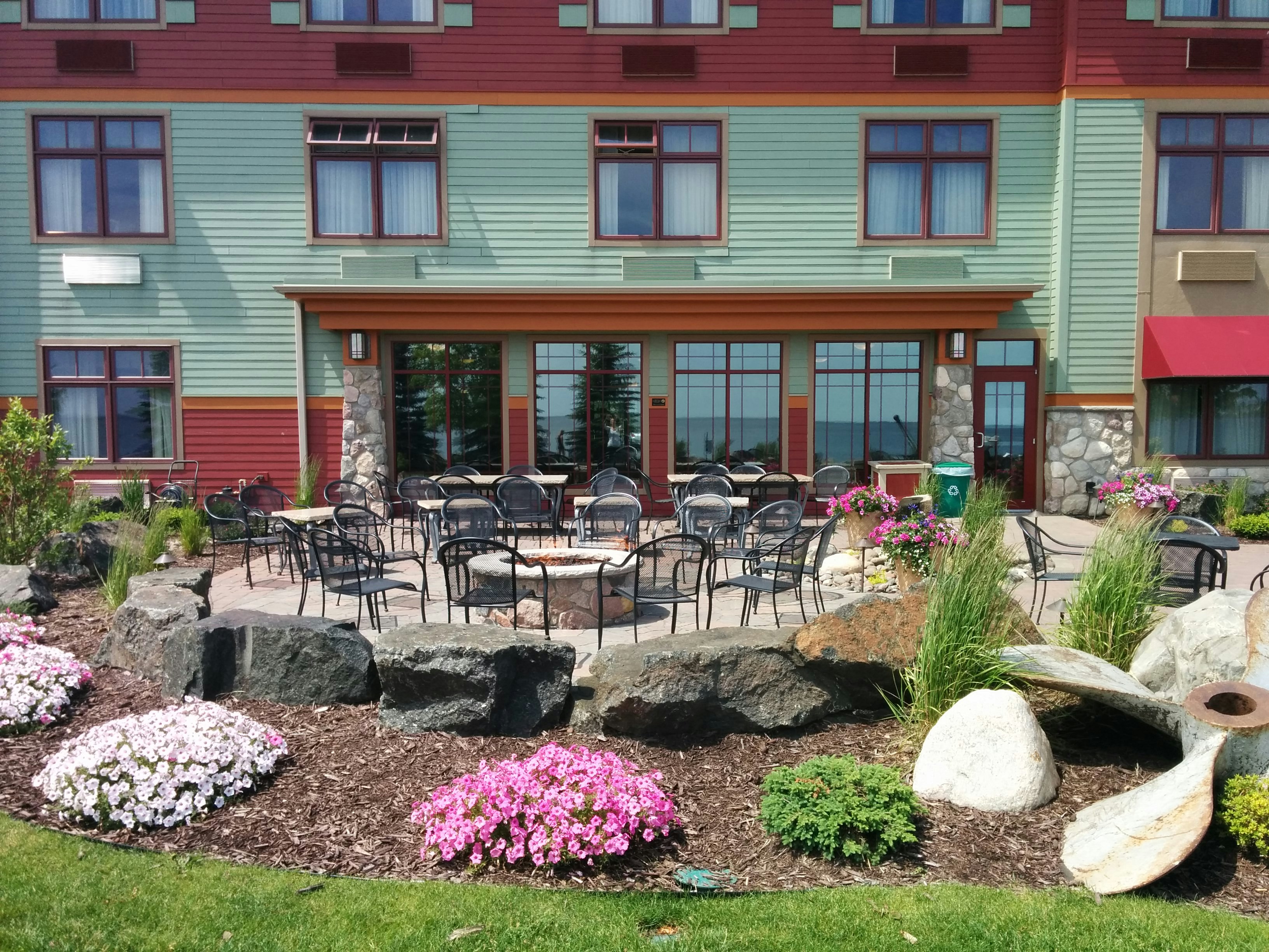Canal Park Lodge 4/41