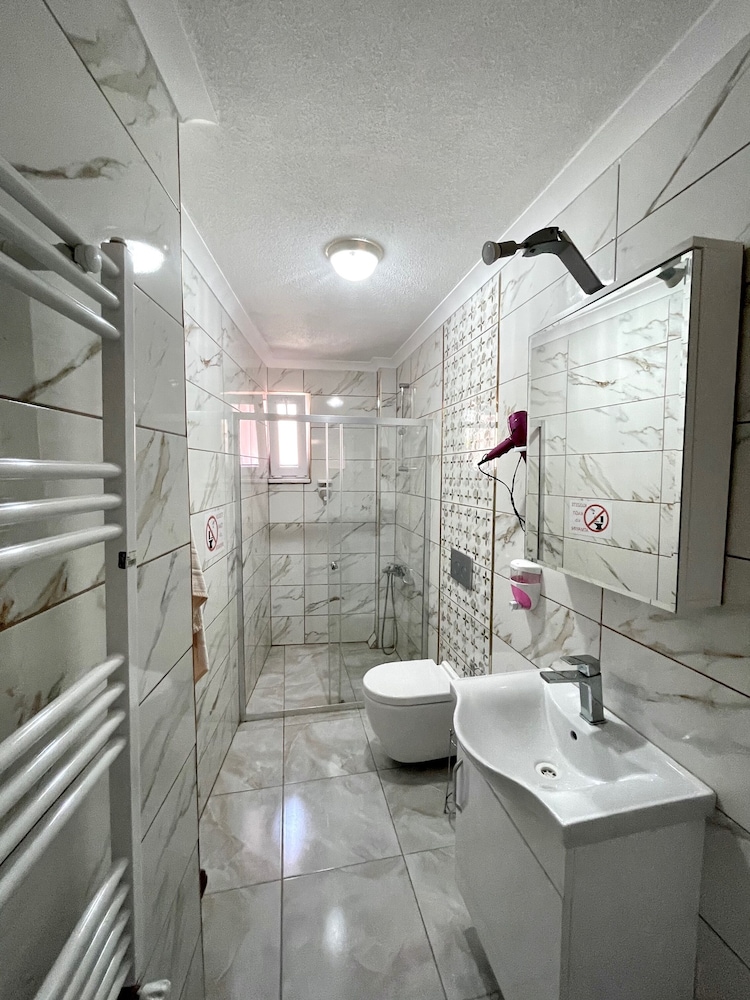 Tekinler Otel 41/45