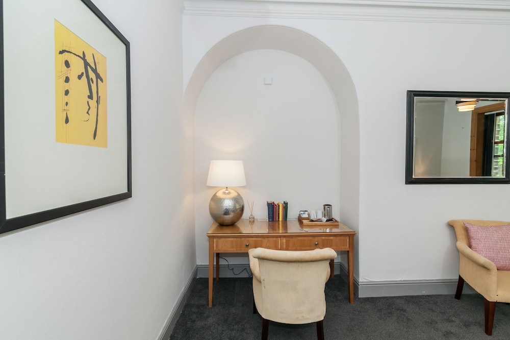 Townhouse No 12 28/29