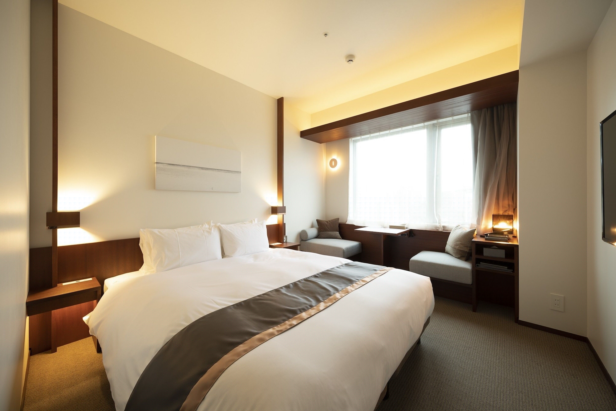 Residential, Single, Queen Bed