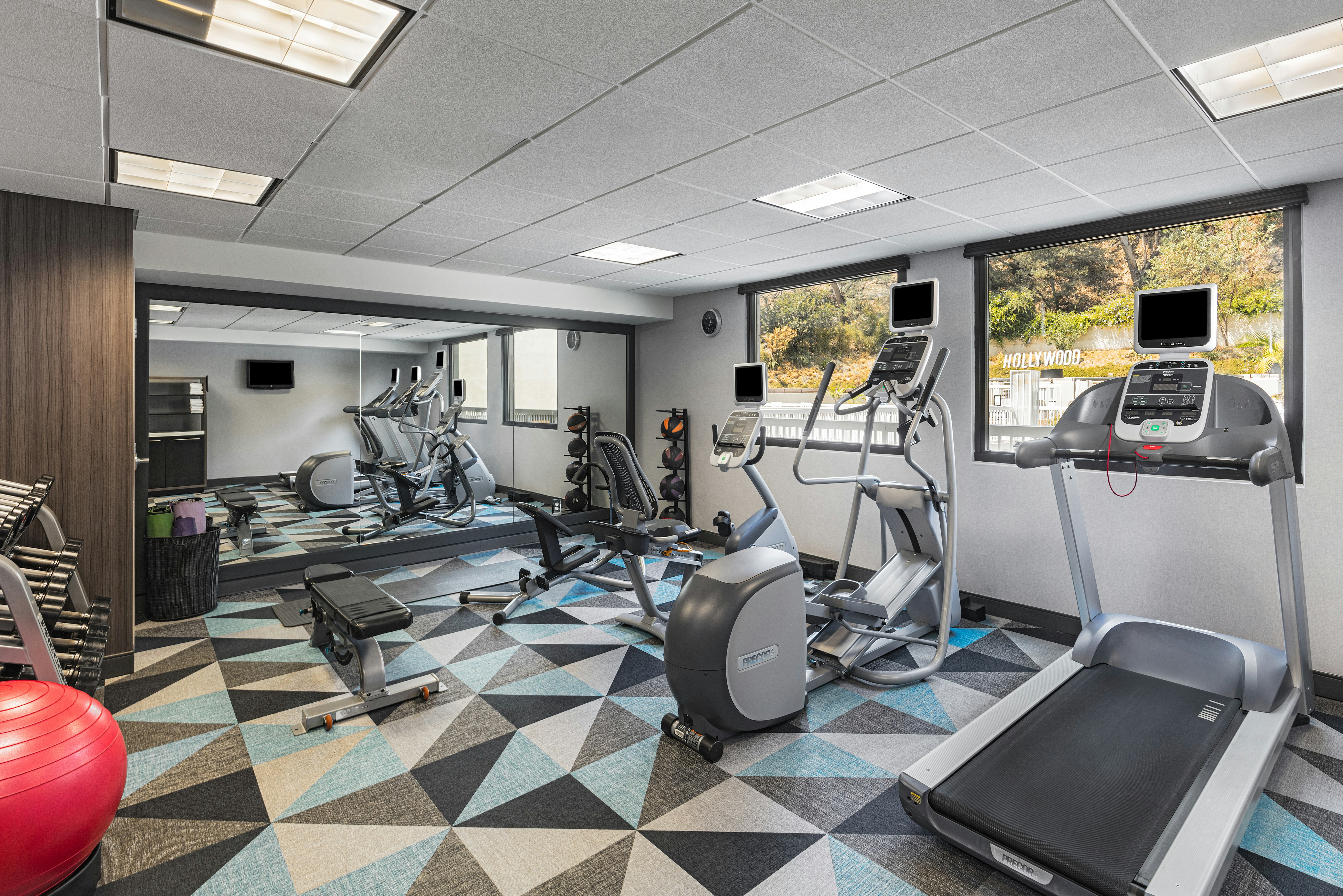 Hilton Garden Inn Los Angeles Hollywood 18/41