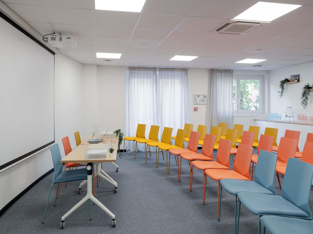 IBIS BUDGET LYON CALUIRE CITE INTERNATIONALE 45/57