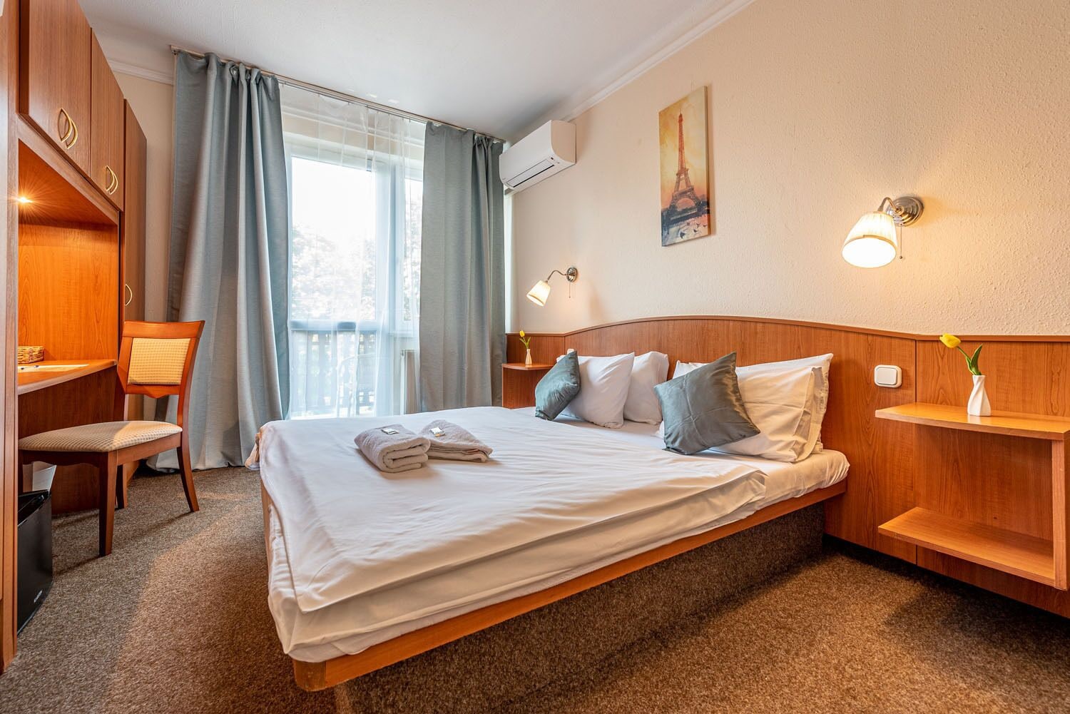 STANDARD, DOUBLE OR TWIN BED
