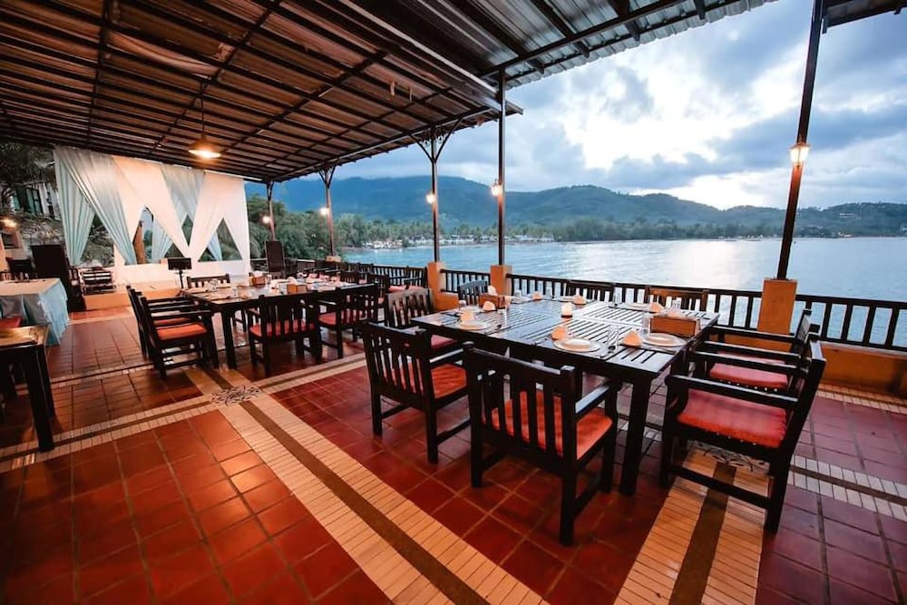 Racha Kiri Resort and Spa 44/63