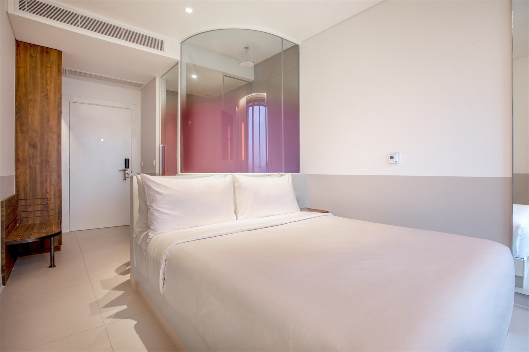 Wink Hai Phong Centre, Unscripted by Hyatt - 24 hours stay 7/26