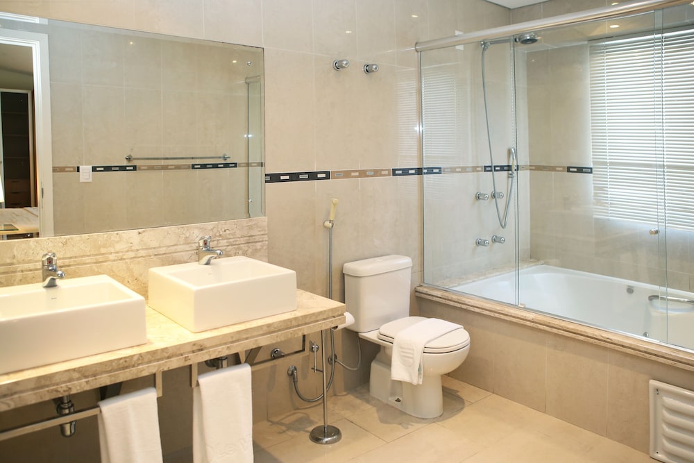 Hotel Le Village Distribuited By Intercity 48/50