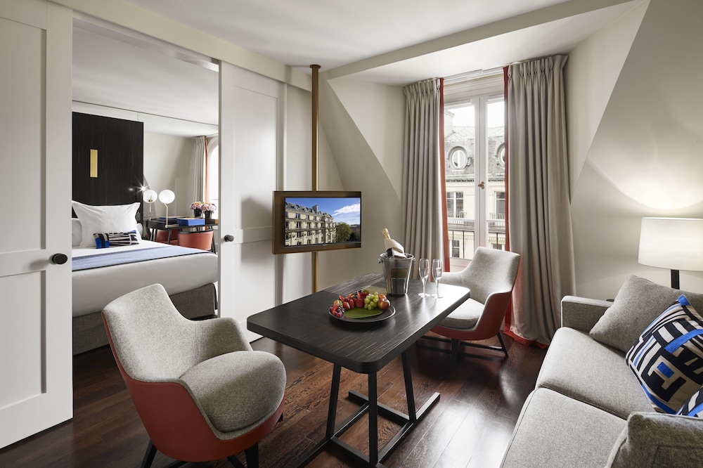 Hotel Montalembert 41/62