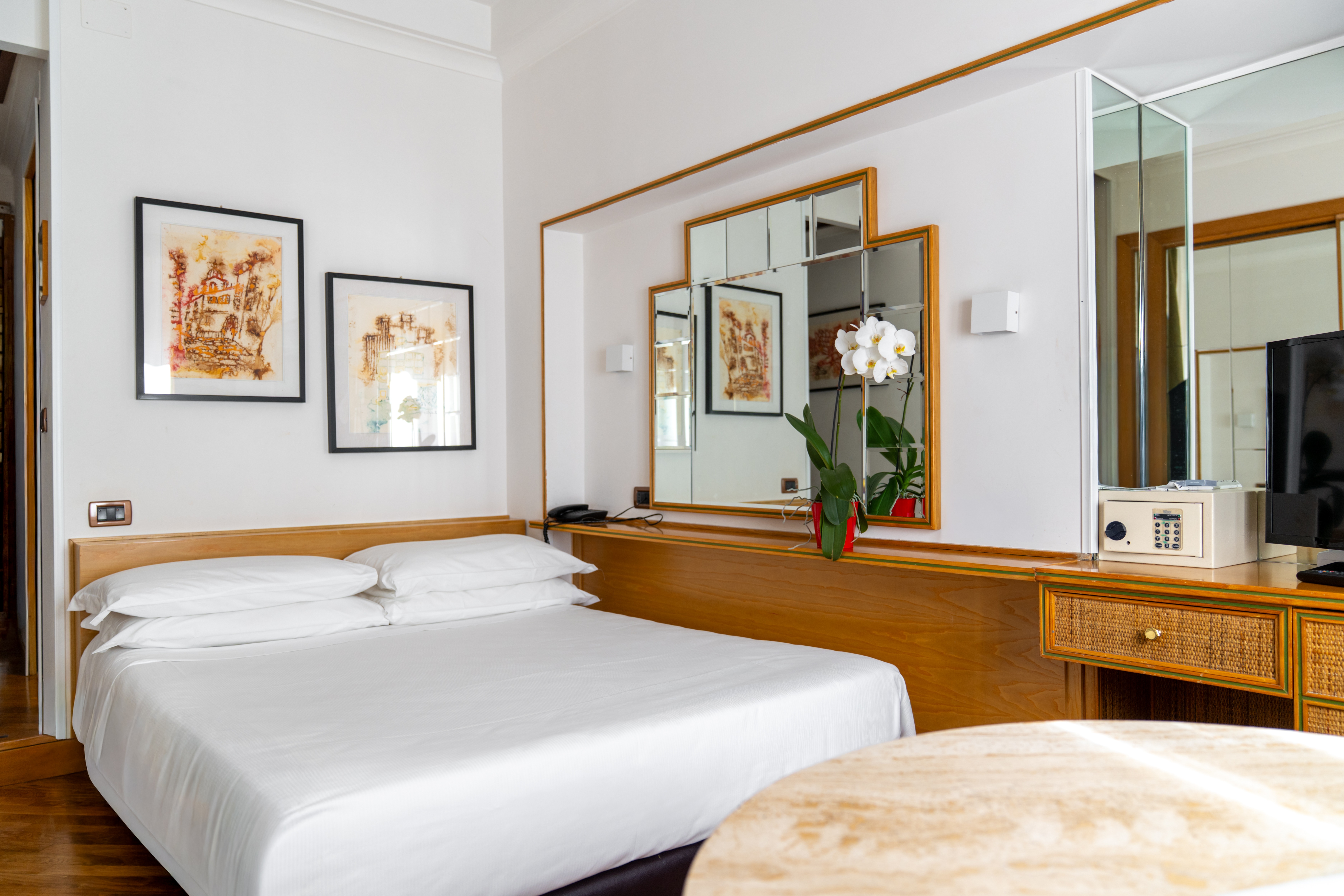 غرفة اقتصادية بسرير مزدوج، Oxford Hotel 3/4