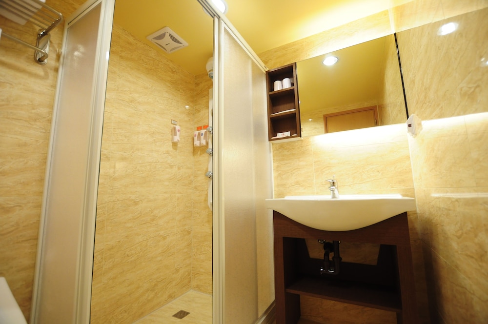 KINDNESS HOTEL - TAINAN CHIHKAN TOWER 36/63