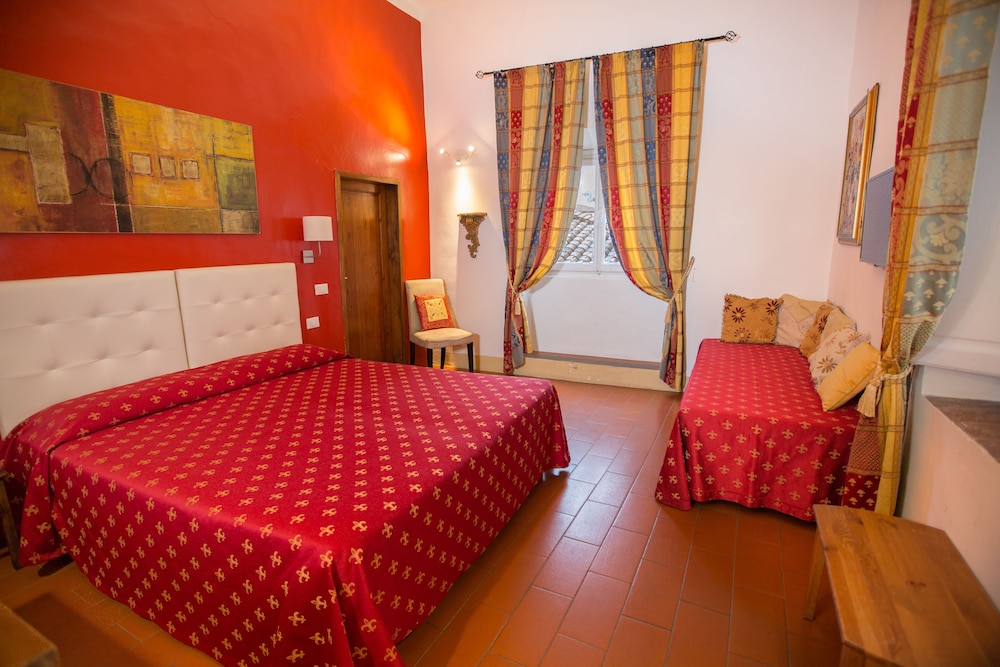 EXECUTIVE, SUITE