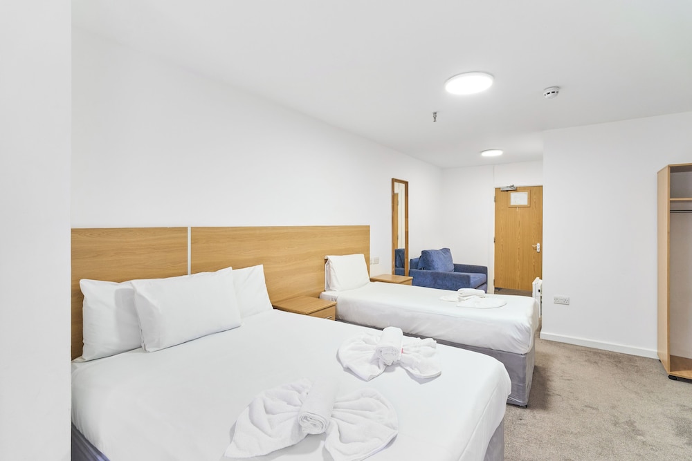 ROOM, TRIPLE
