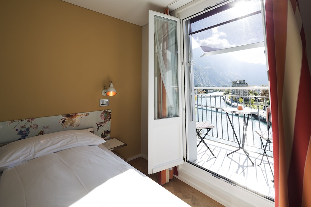 BOUTIQUE, DOUBLE BED, RIVER VIEW, TOP FLOOR