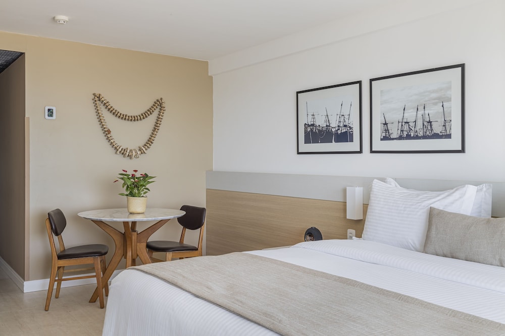Plus, King Bed, Ocean Front