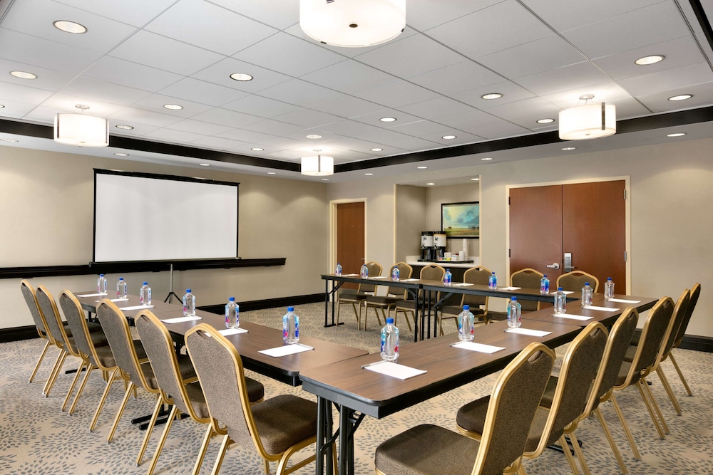 Hampton Inn & Suites Mahwah 49/60
