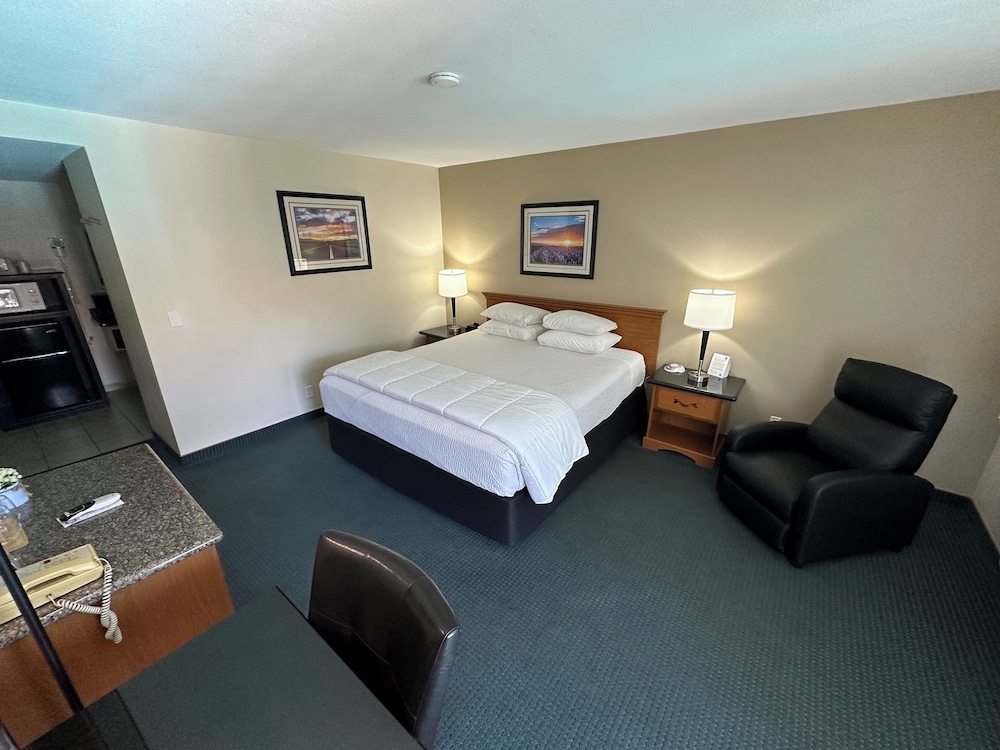 Upstairs, Standard, King Bed
