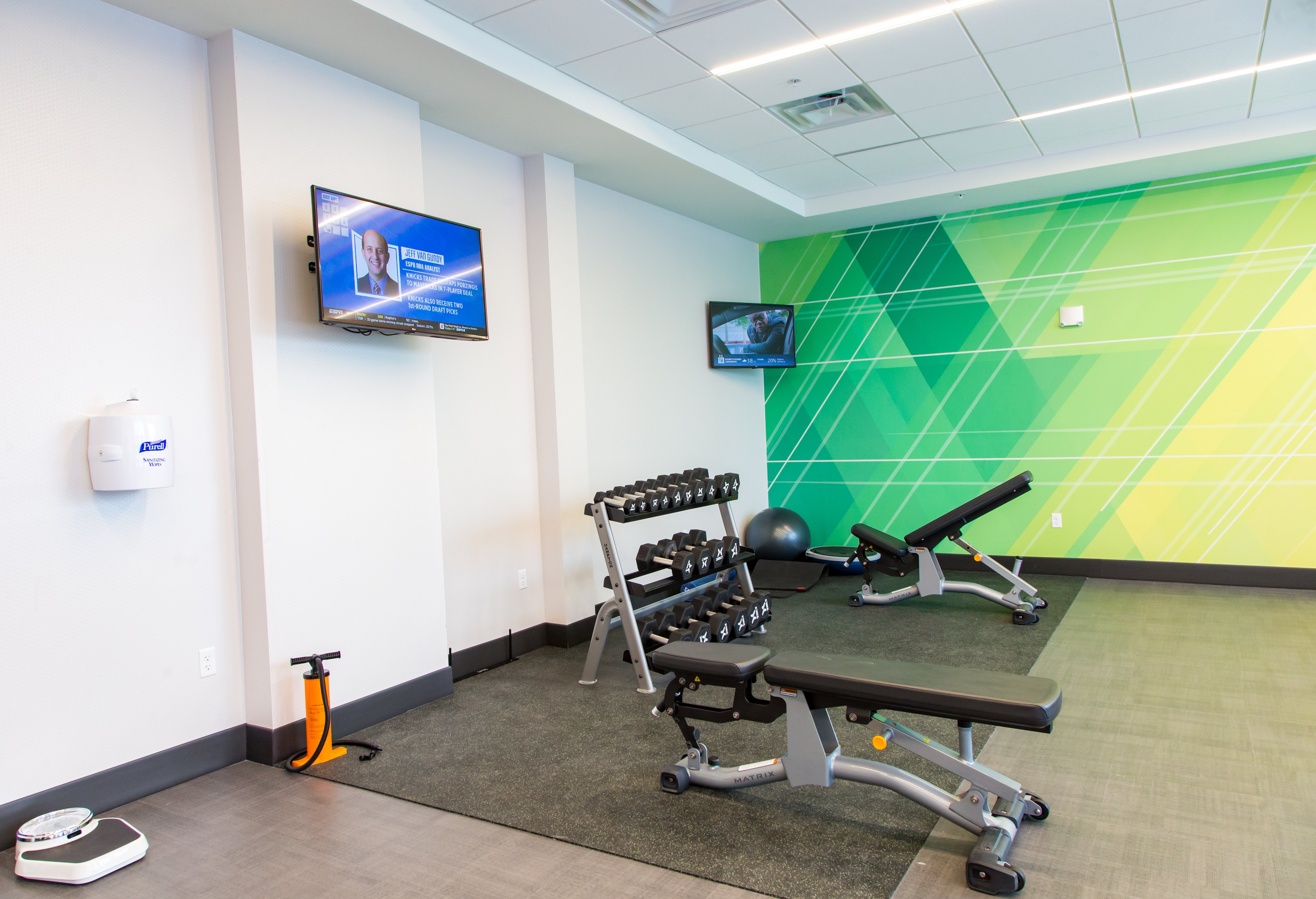 Holiday Inn & Suites Mount Pleasant 40/64