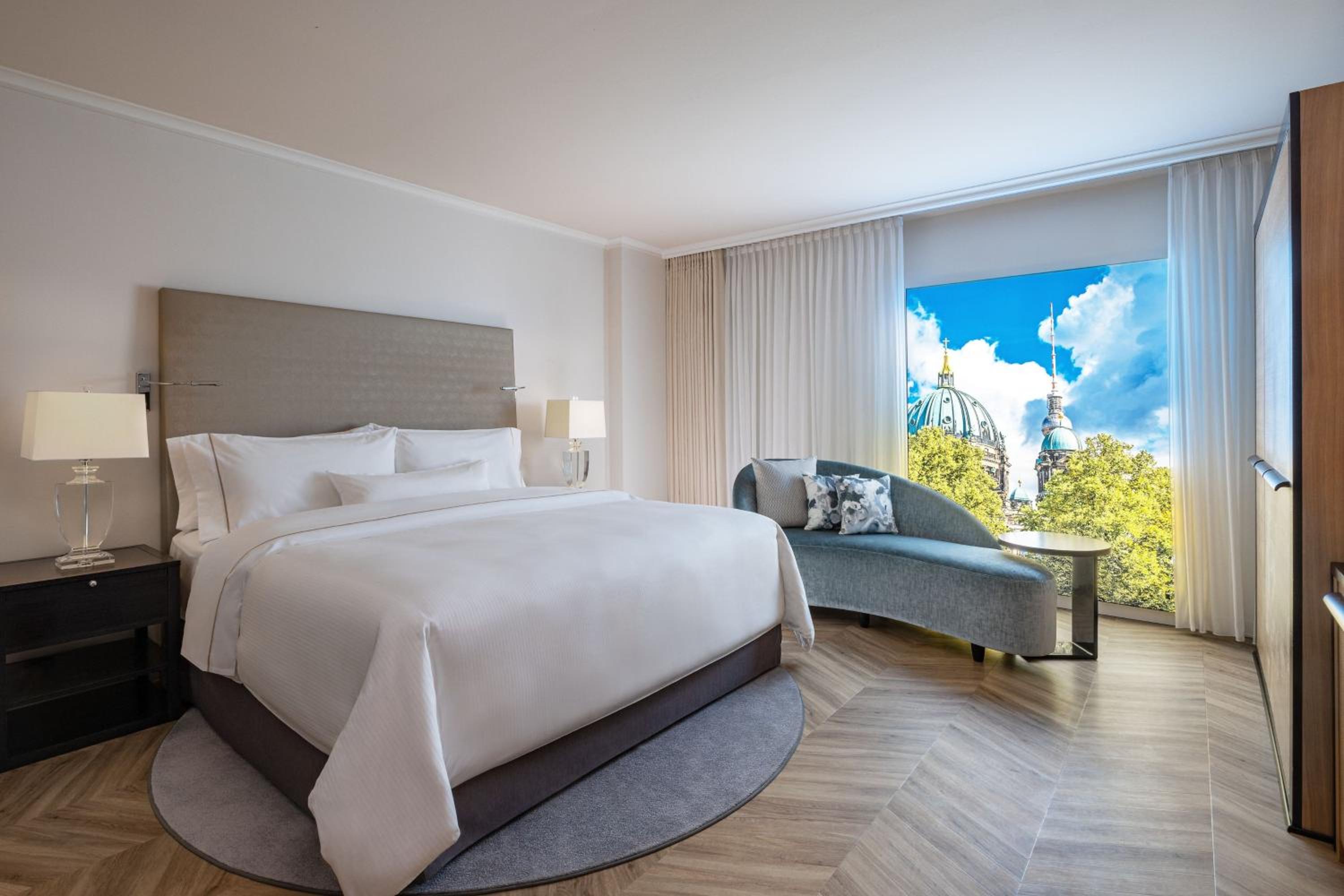 Westin, Grand, Apartment, King Bed
