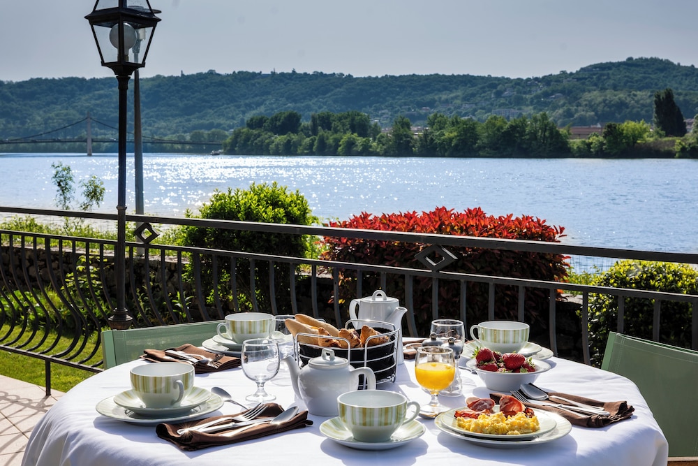 LE BEAU RIVAGE 38/58
