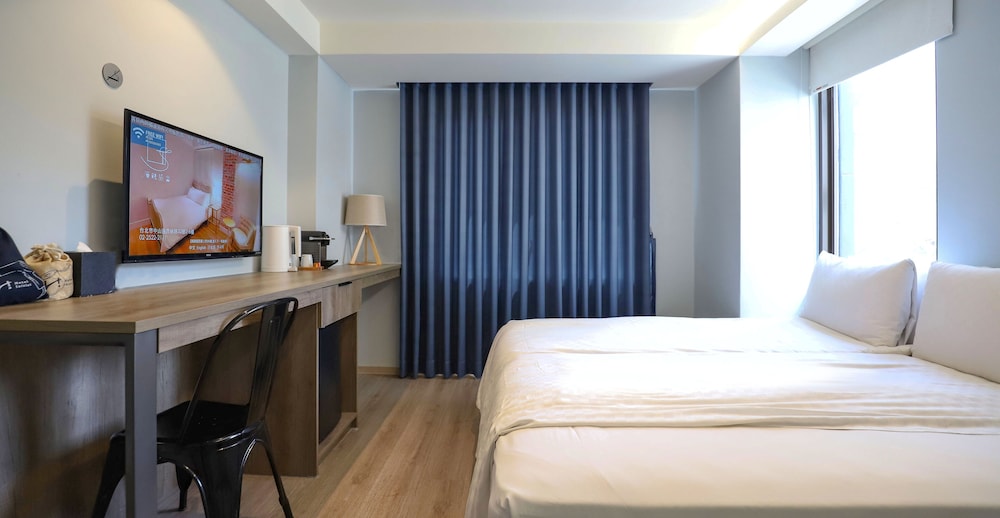 SUPERIOR, DOUBLE BED