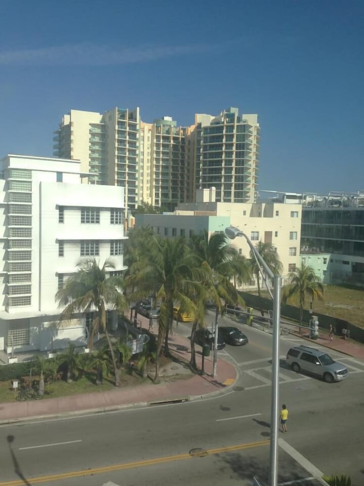 Ocean Beach Hotel 22/29