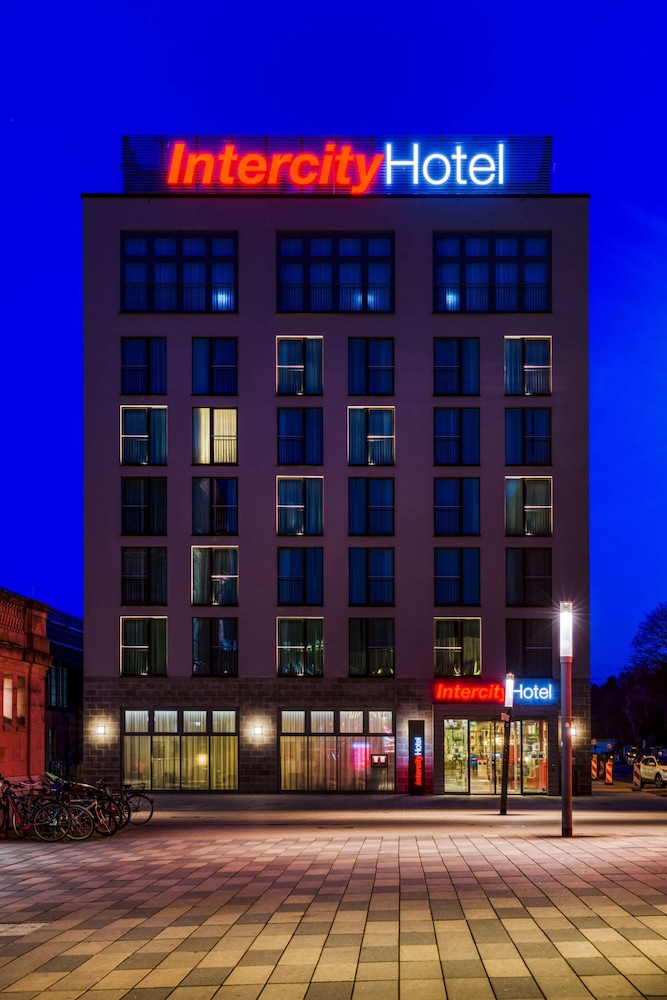 IntercityHotel Wiesbaden 7/50