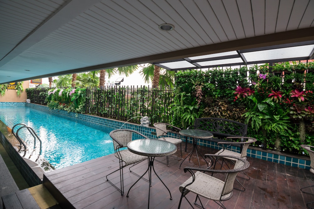 Lani Chiang Mai Hotel 35/59