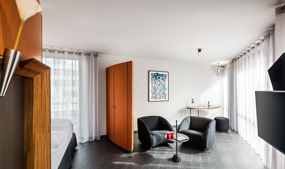 Penck Hotel Dresden 12/32