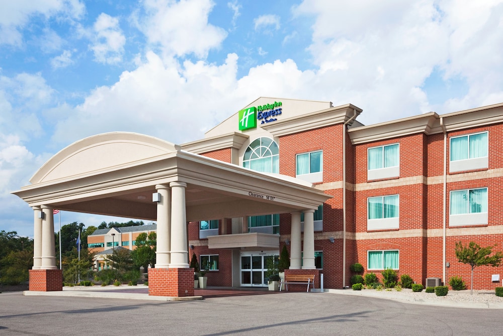 Holiday Inn Express Hotel Suites Cincinnati Se Newport 3/70