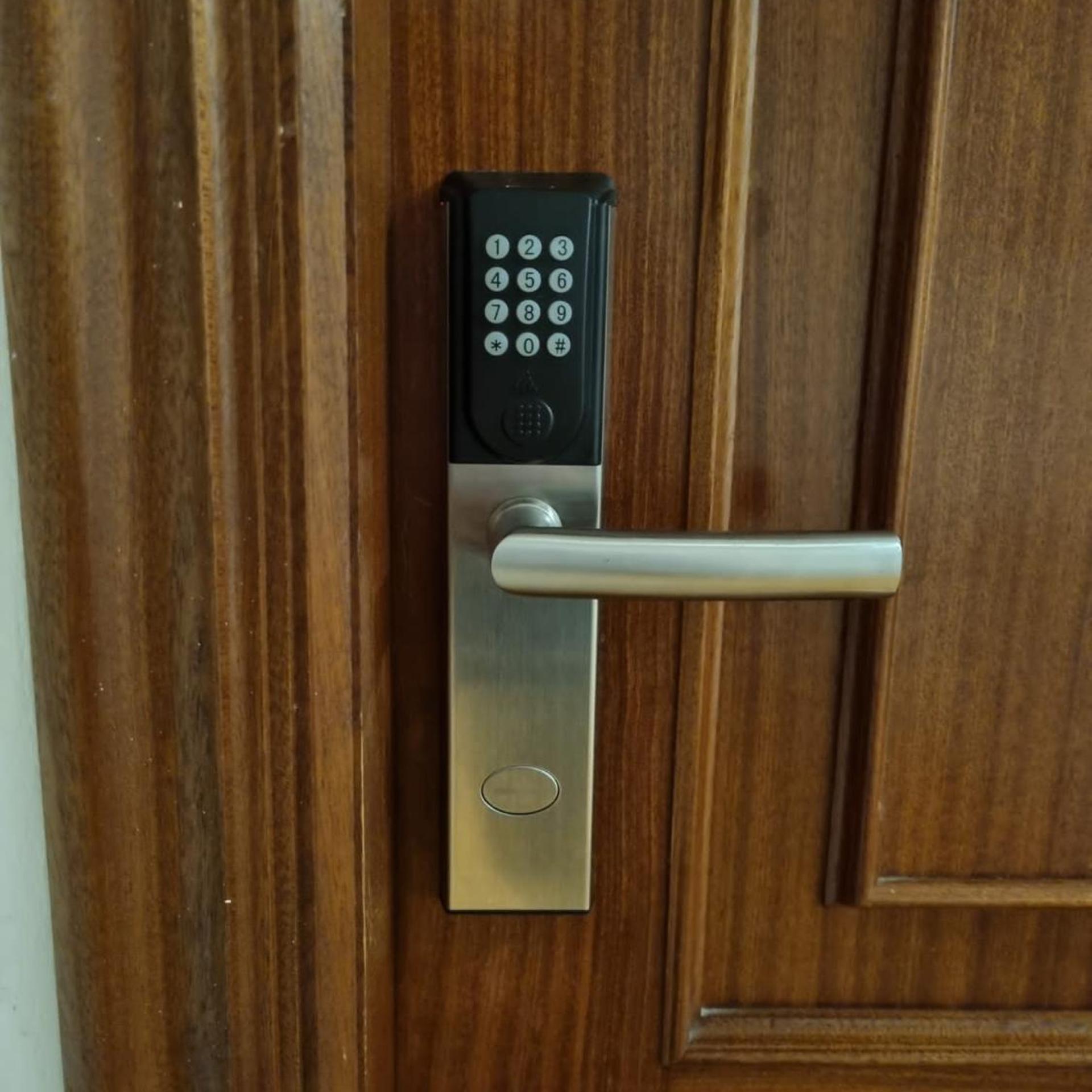 Hotel Madrid 25/50
