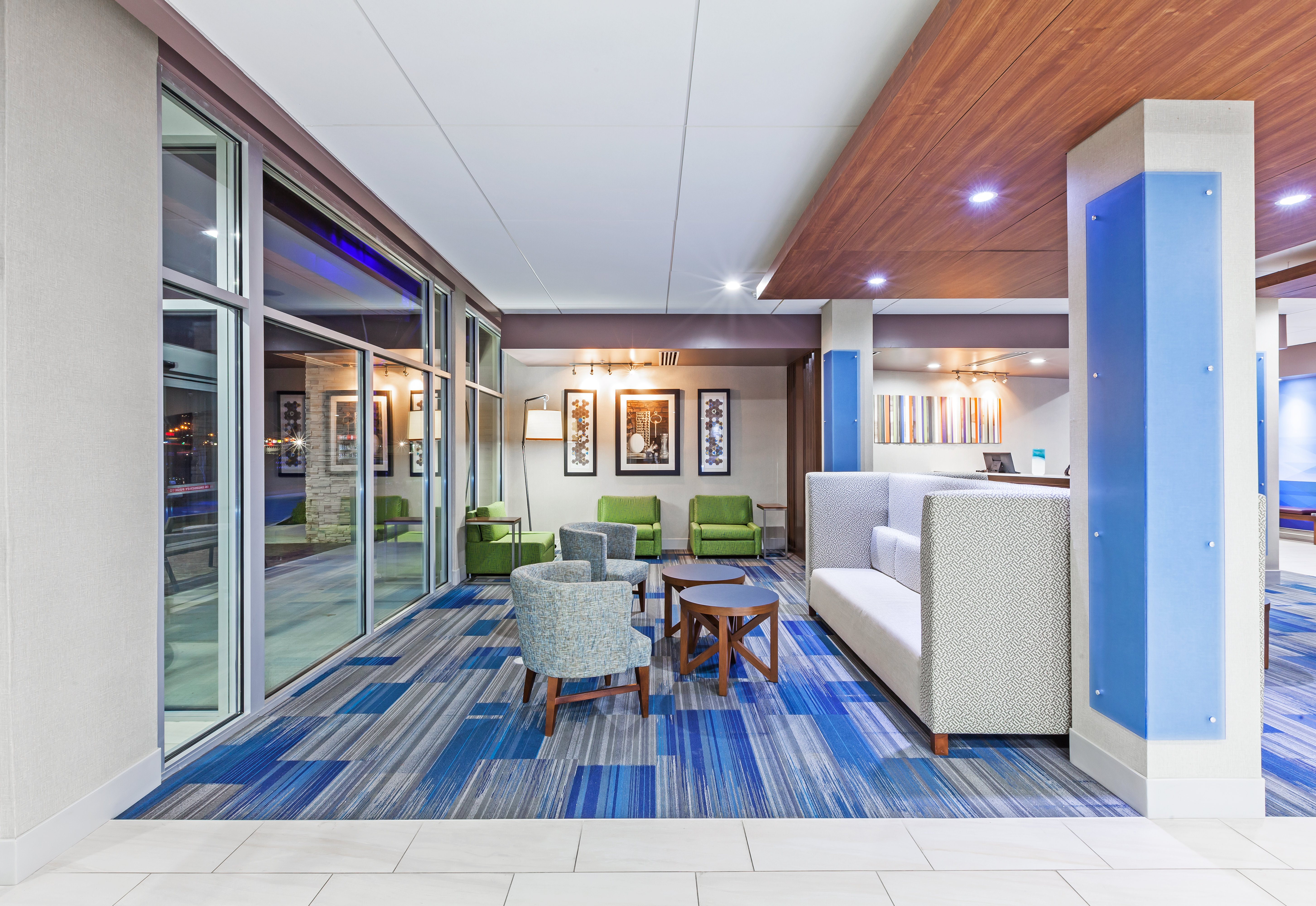 Holiday Inn Express Suites Tulsa West Sand Springs 13/52