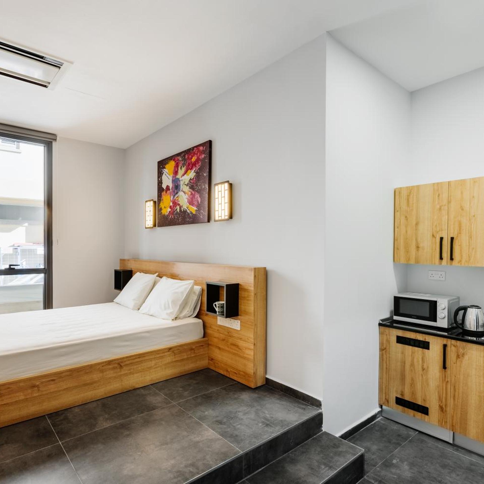 G Suites Luxury Rentals 16/32