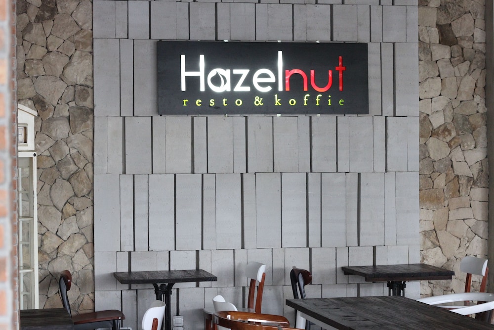 Hazotel Semarang 4/49