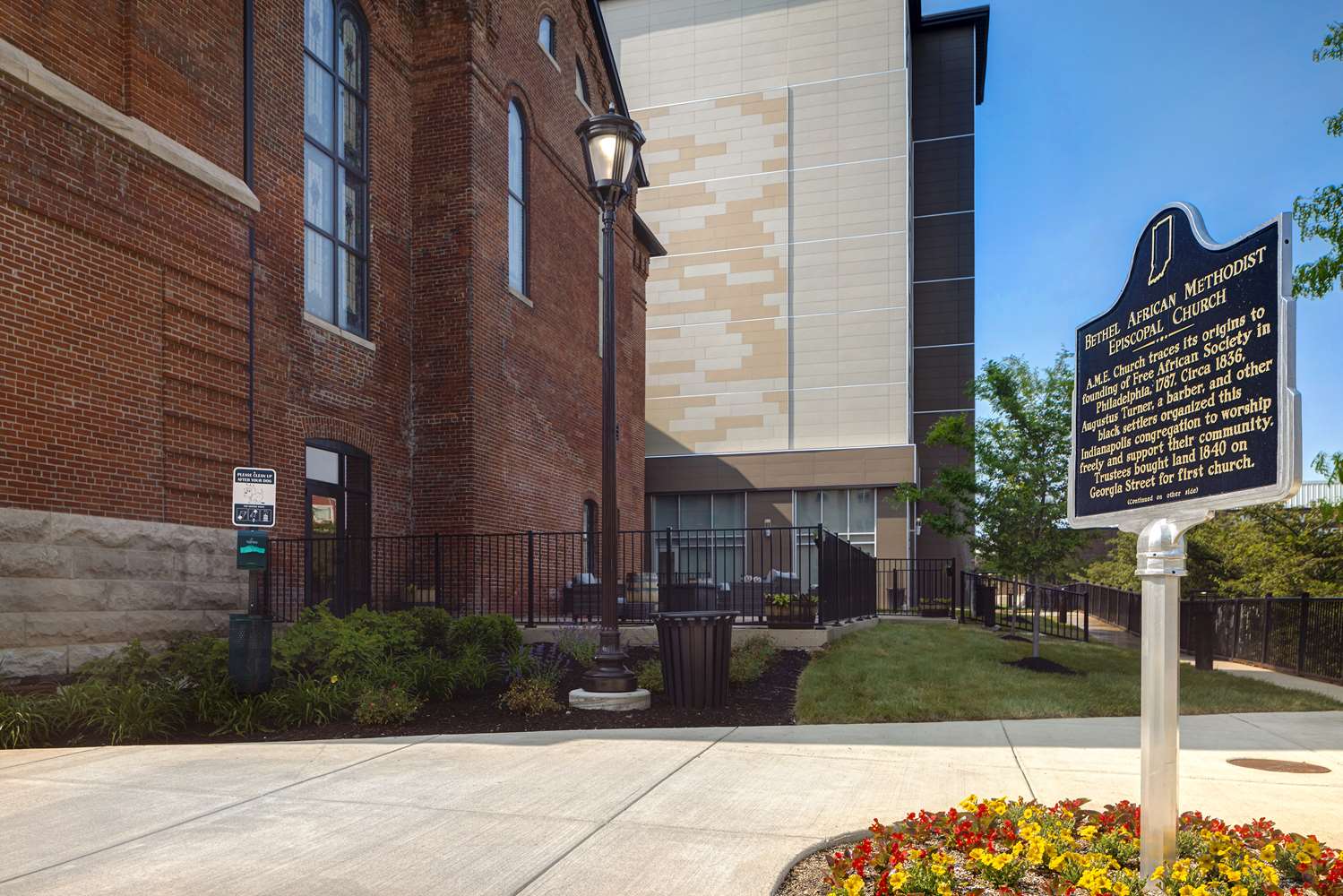 Hampton Inn Indianapolis Canal IUPUI 33/40