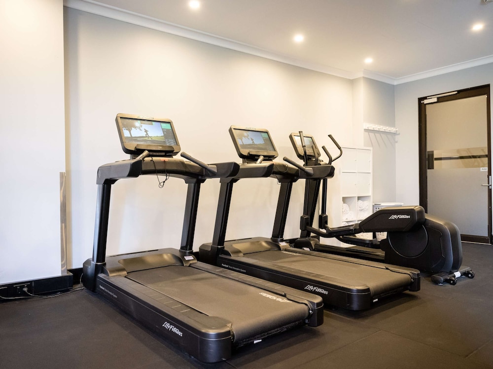 Mercure Penrith 40/69