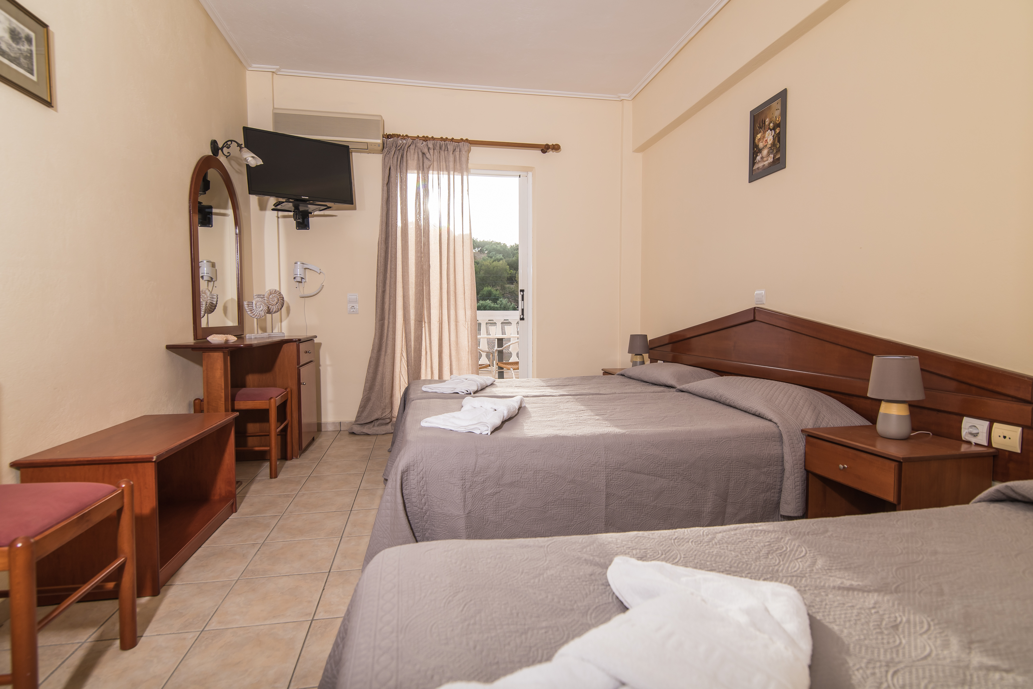 Petros Hotel 9/36
