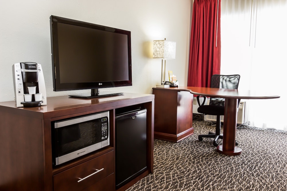 La Quinta Inn By Wyndham Clearwater Central 47/52