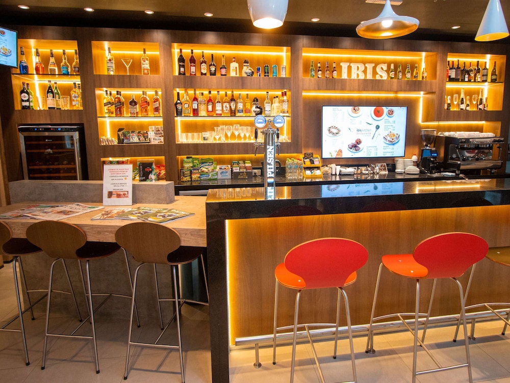 Ibis Asuncion 49/69