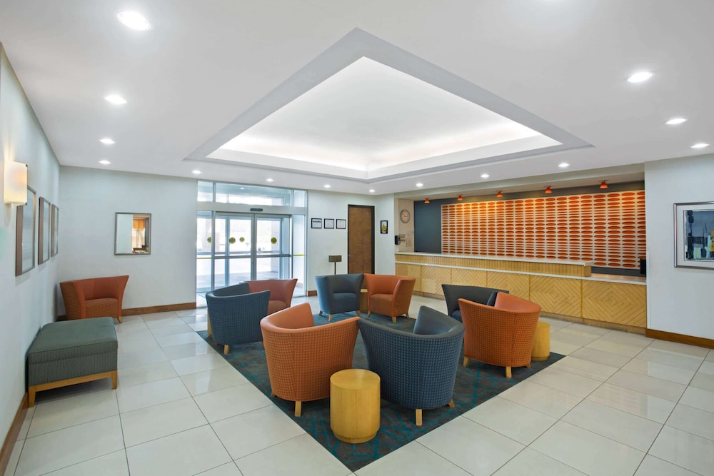 La Quinta Inn & Suites by Wyndham Austin NW/Lakeline Mall 28/44