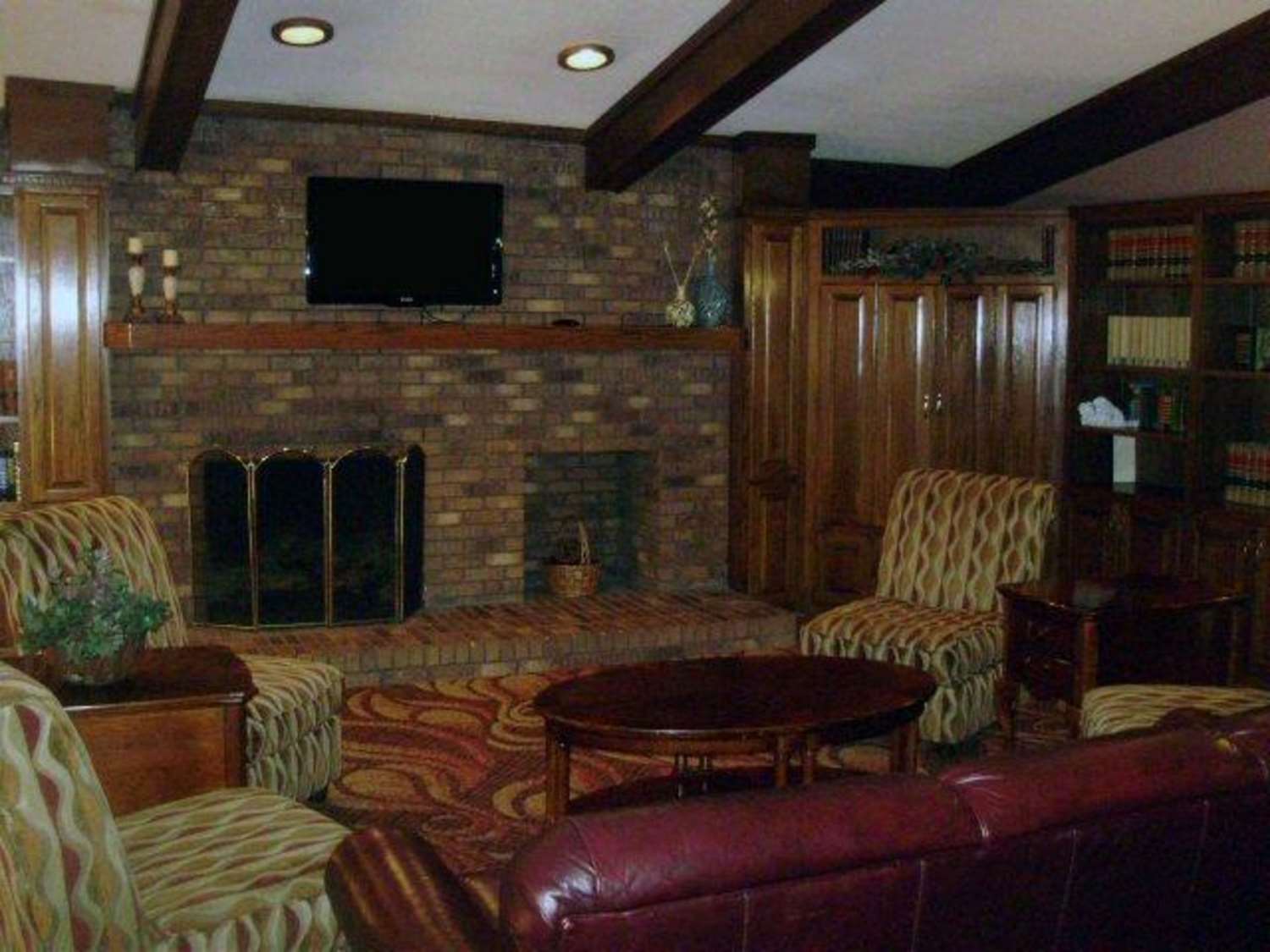 Quality Inn & Suites Searcy I-57 16/20