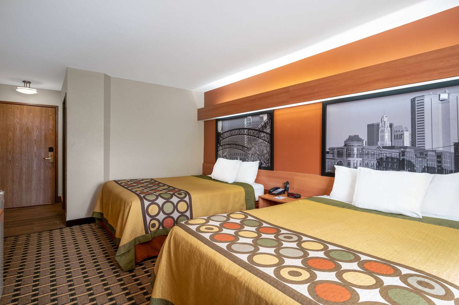 Super 8 By Wyndham Columbus West 9/24