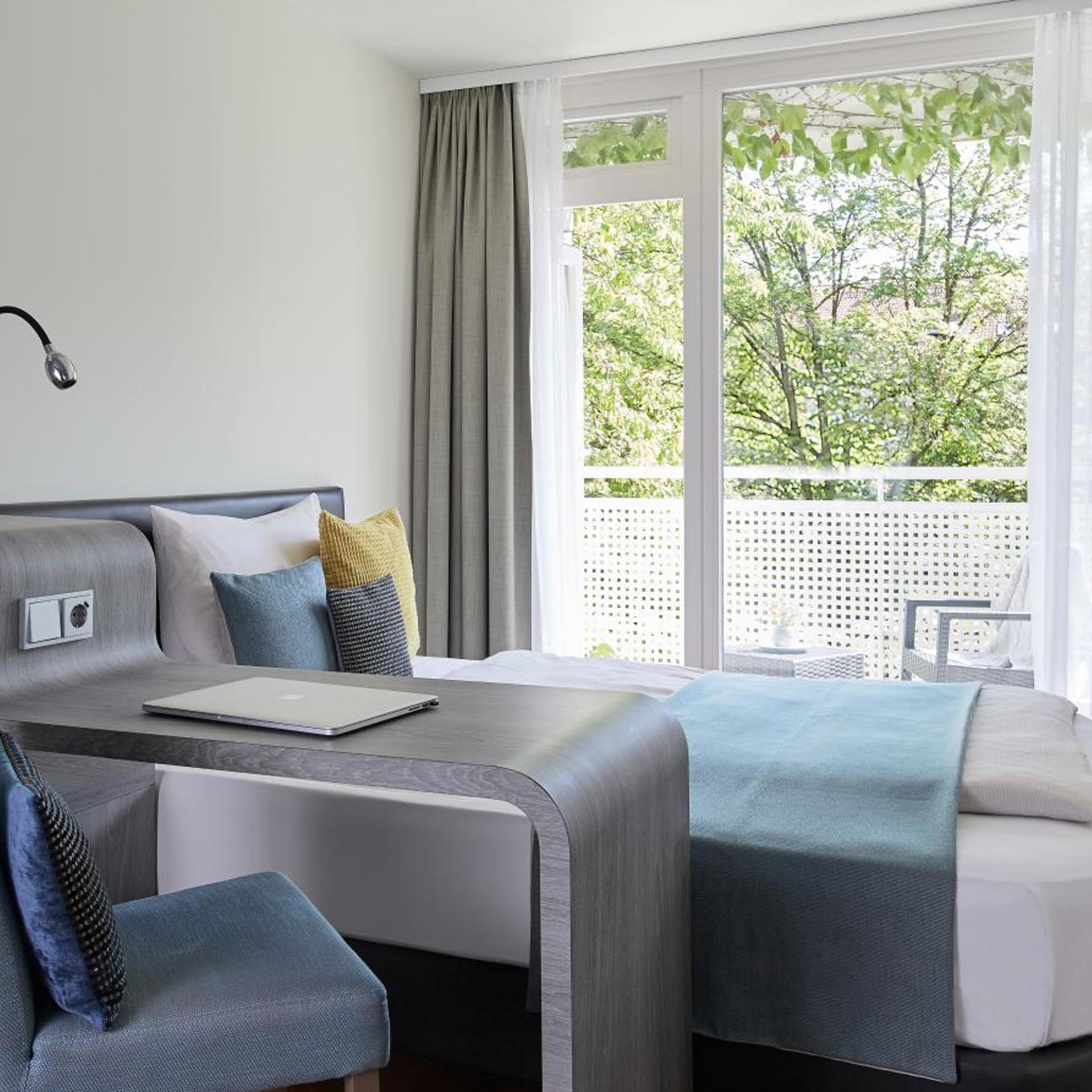 Business, Apartment, King Bed