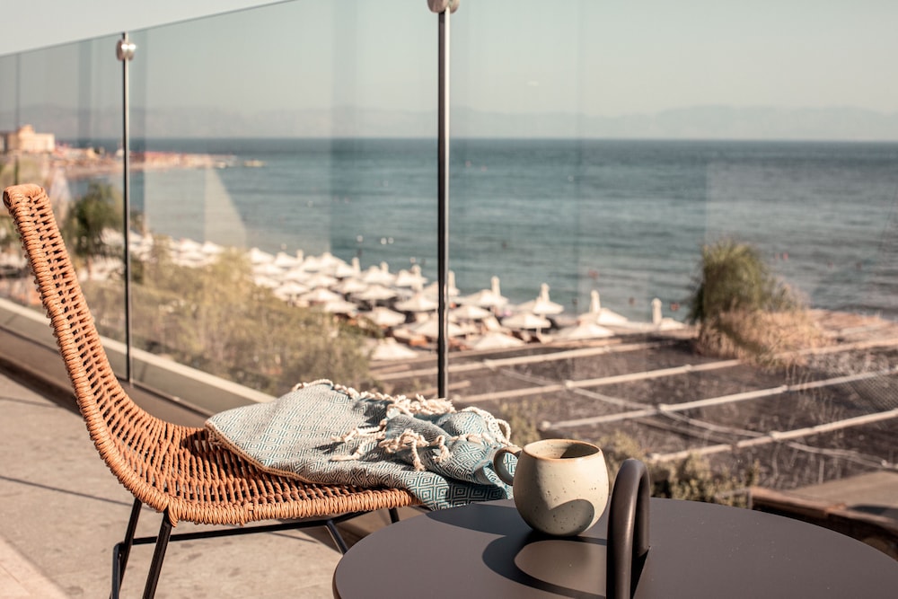 Cook's Club City Beach Rhodes 62/63