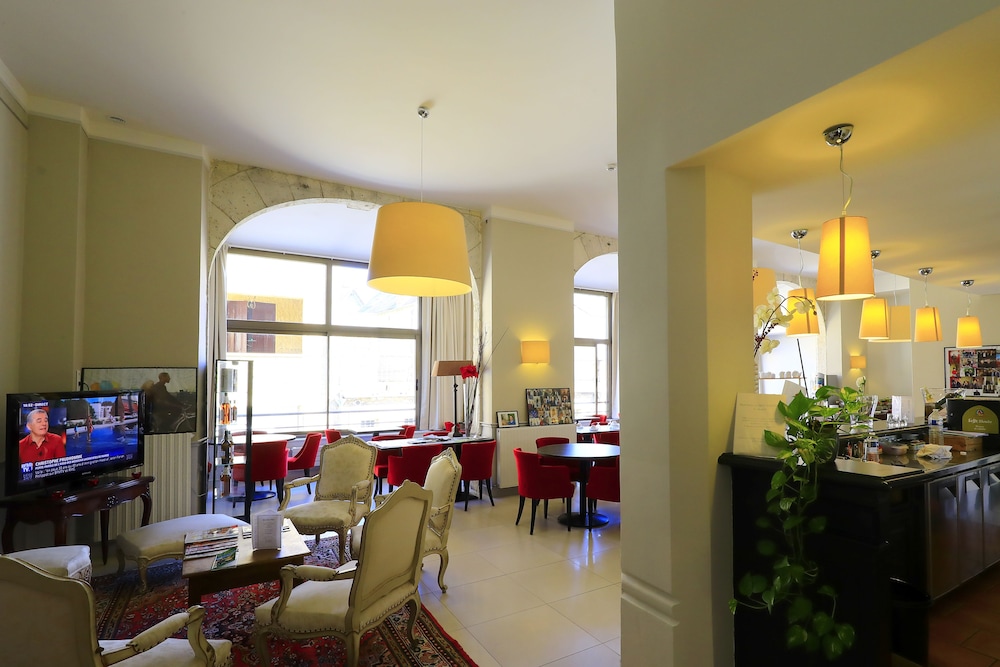 Hotel Le Renoir 32/36
