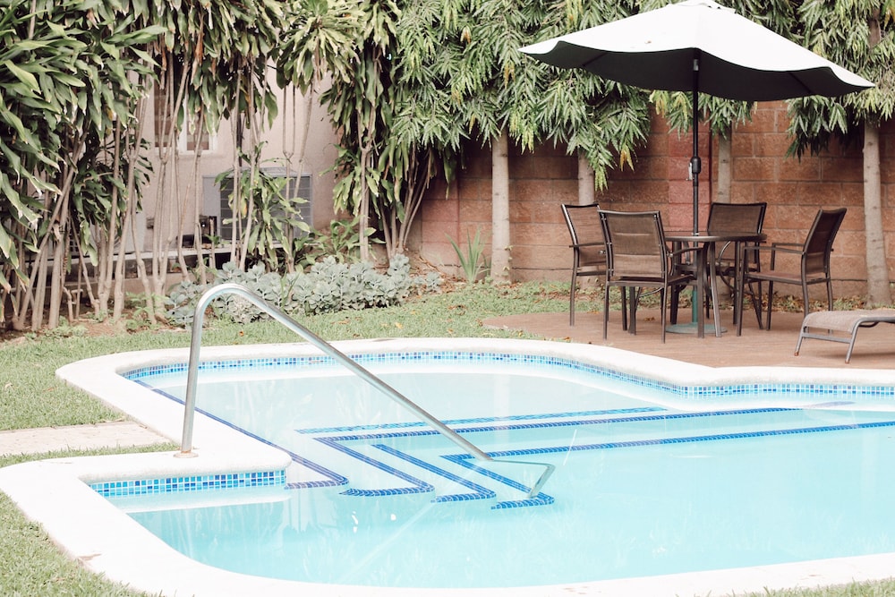 Gardenia Inn Hotel 32/67
